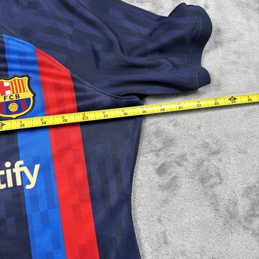 Nike FC Barcelona 2022/23 Stadium Home Women's Jersey Slim Fit Medium DJ7771-452 - Picture 6 of 8